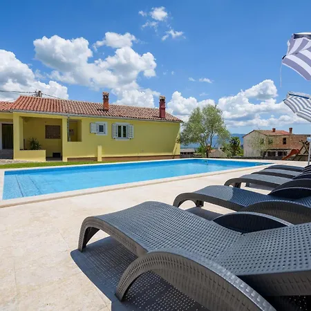 Gorgeous Home In Potpican *