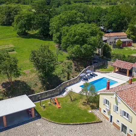 Gorgeous Home In Potpican