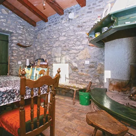 Gorgeous Home In Potpican Hébergement de vacances *